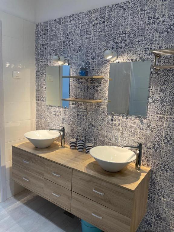 Apartmaji Meduza Изола Екстериор снимка